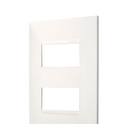 Placa Acabamento 2 Postos Separados Horizontal 4x2 Branco - Pialplus+