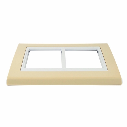 Placa Acabamento 6 Postos 4X4 Refinatto Style Branco Areia - WEG