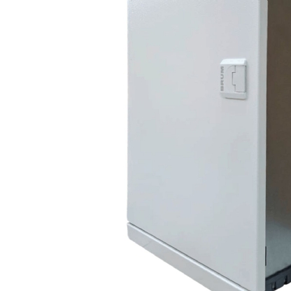 Quadro Distribuição Embutir Q25-48E 48 Disjuntores 150/250A Branco Vertical Brum