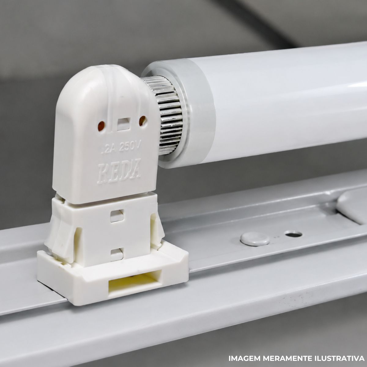 Soquete Lâmpada Poliamida Inclinado G13 2A 250V Engate Rápido Anti-Vibratorio - Redy