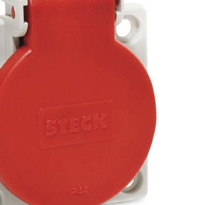 Tomada Industrial Fêmea Embutir 2P+T 20A 250V Vermelho Quasar S8641VM - Steck