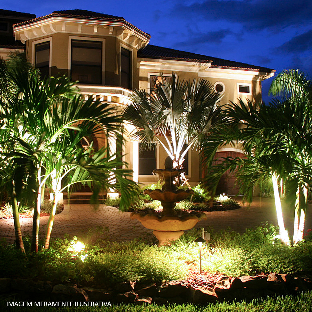 Luminária Refletor Led Retangular Preto 30W Bivolt 3000K Luz Amarela Difusor Vidro 25000H - Avant