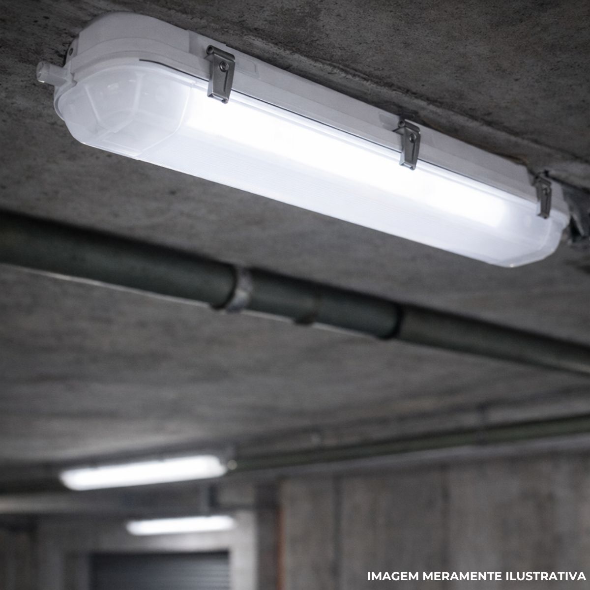 Luminária Hermética Led Sobrepor 58W Bivolt 6500K Branco Frio Cinza Difusor Policarbonato 8700Lm Ip65 - Ledvance