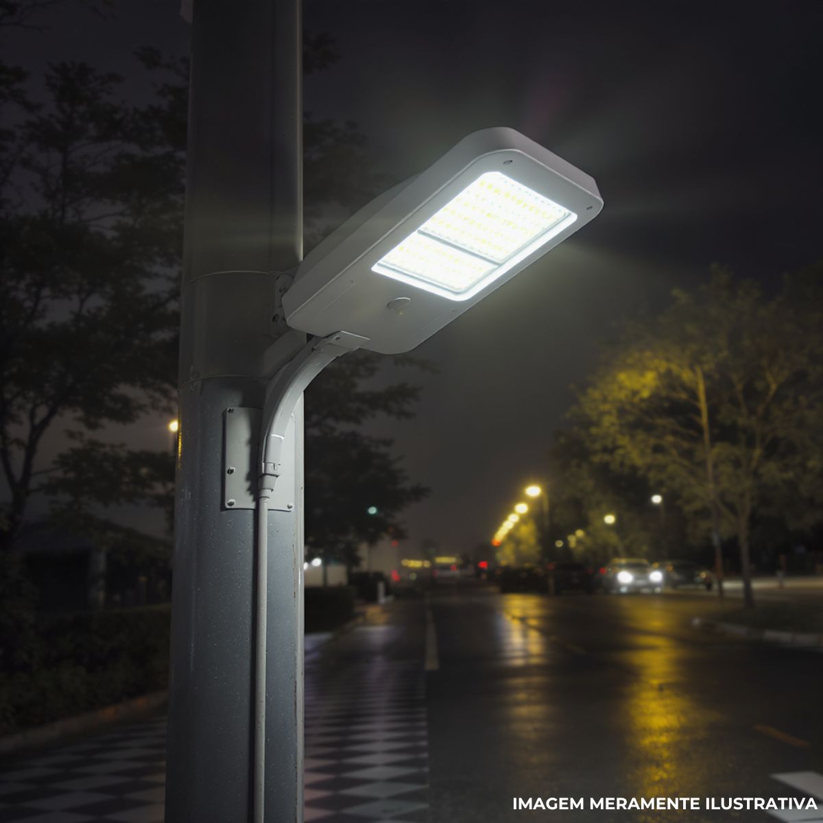 Luminária Publica Led Cinza 100W Bivolt 5000K Luz Do Dia 13500Lm Difusor Policarbonato C/Protetor Surto 10Kv Ip66 - Ledvance