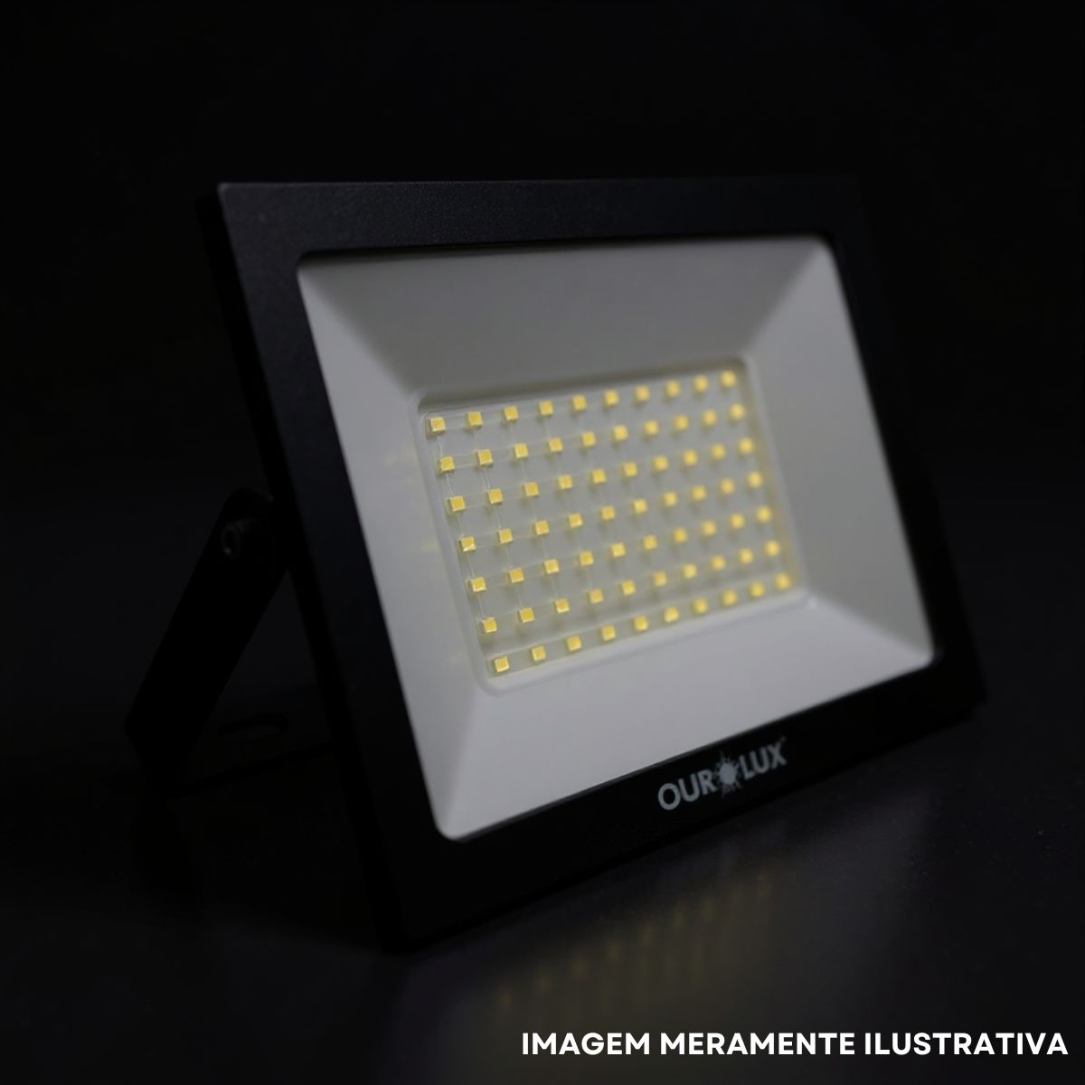 Luminária Refletor Led Retangular Sobrepor Preto 30W Bivolt 3000K Branco Quente 2400Lm Dif Vidro Temperado 110G Ip65 - Ourolux