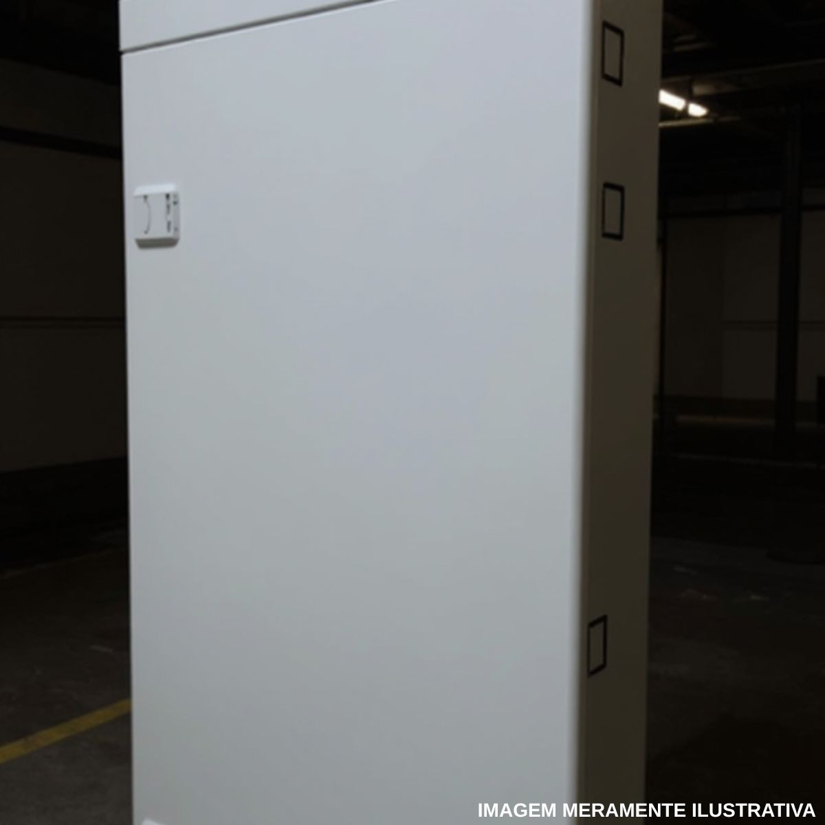 Quadro Distribuição Embutir Q25-72E 72 Disjuntores 150/250A Branco Vertical Brum